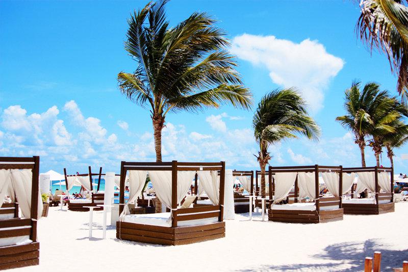 mamitas beach club playa del carmen prices